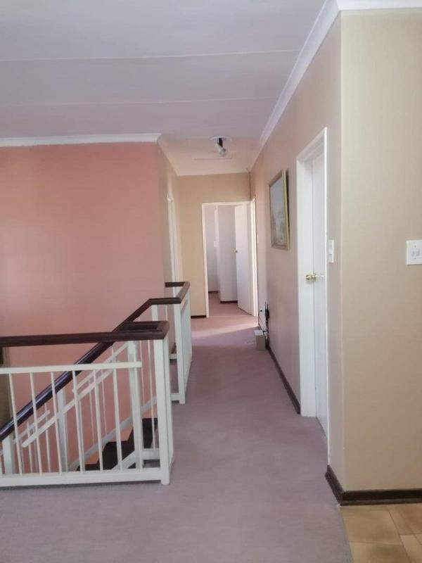4 Bedroom Property for Sale in Riviera Park North West